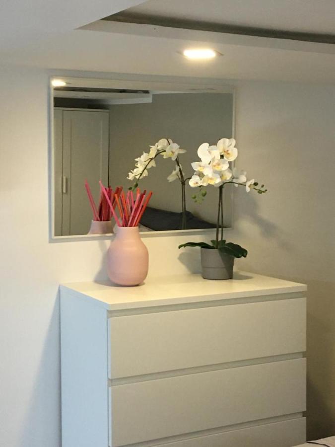 The Lucky House Center Apartment *